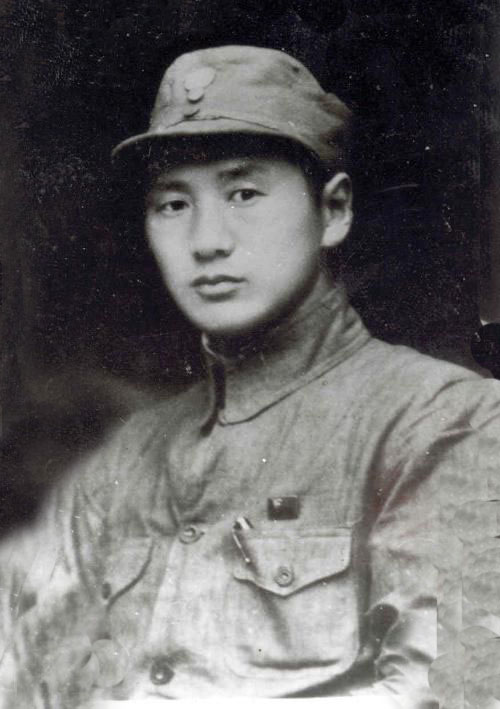 "年仅33岁的王墉,原是北平大学学生,参加过一二九运动,蹲过国民党的