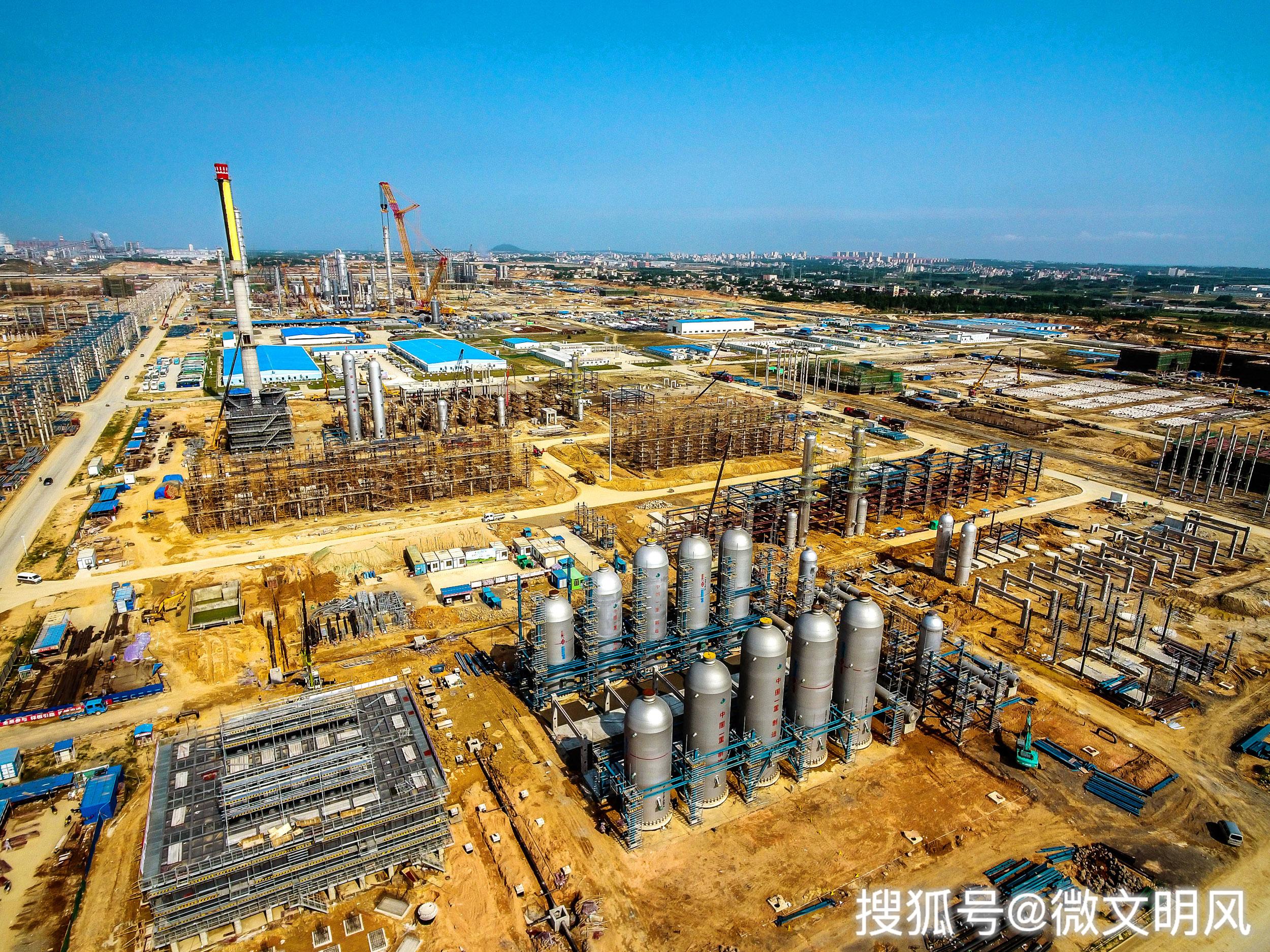 项目落地建设或达产增效,湛江正在发展成为华南地区现代化临港重大