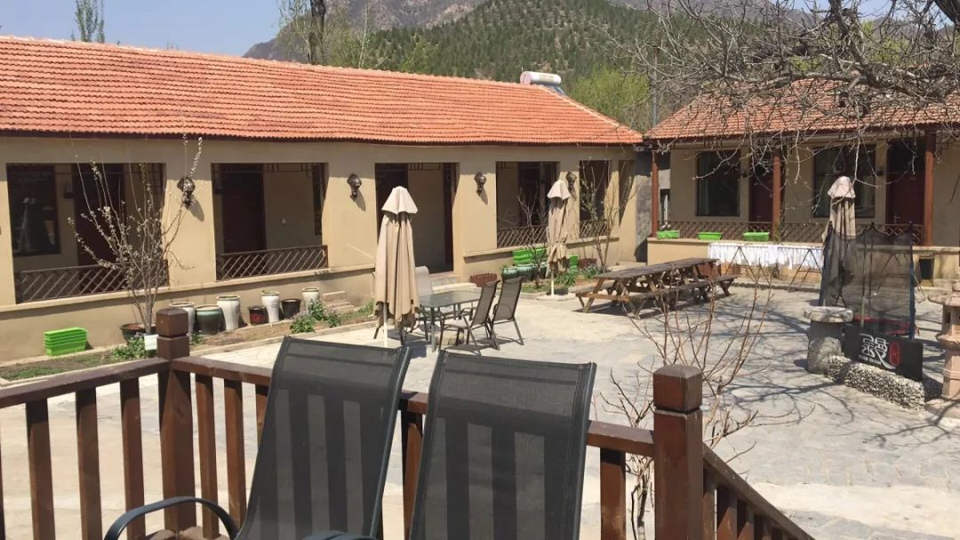 精品民宿栖凤山庄体验游●可2人在精品民宿栖凤山庄内住宿一晚(非