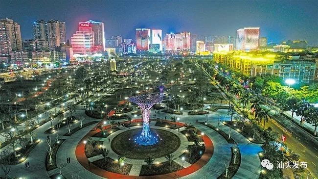 这就是和美汕头时代广场开放广场你怎么这么好看