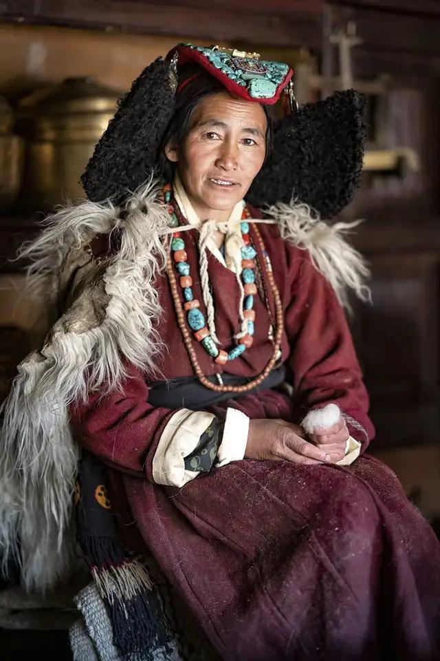 印控拉达克,从人文风貌到地理环境,仍保持着我大中国西藏风貌