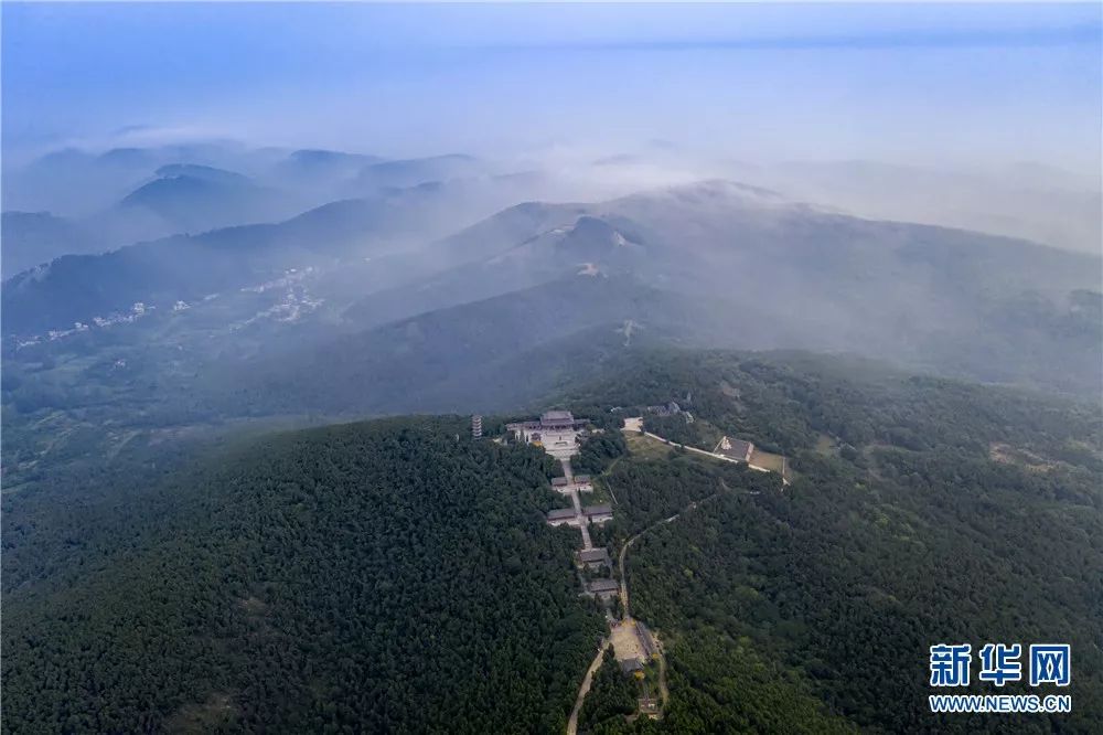 新华网航拍悠悠八公山离离远含烟