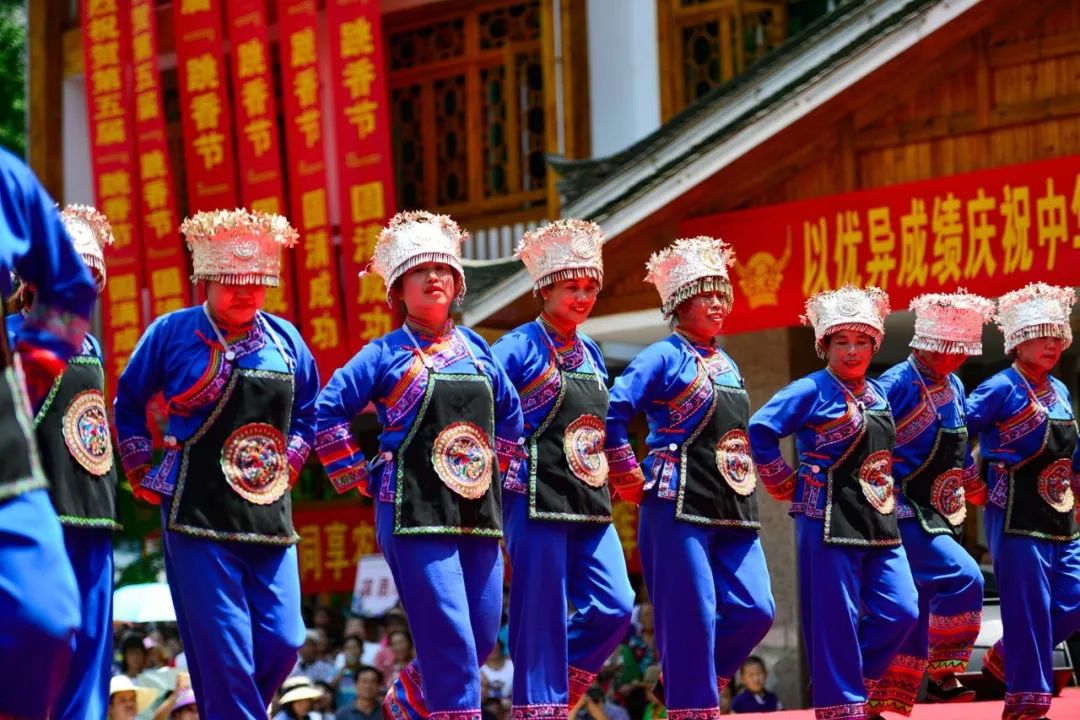 广西龙胜:苗乡举办"跳香节"
