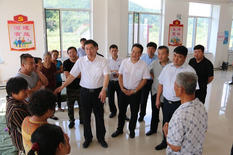 市委副书记市长杨维到抚顺县检查指导防汛工作