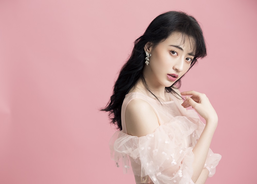 《无主之城》让观众看到了一个可塑性极强的演员"范桢",其独特自然的