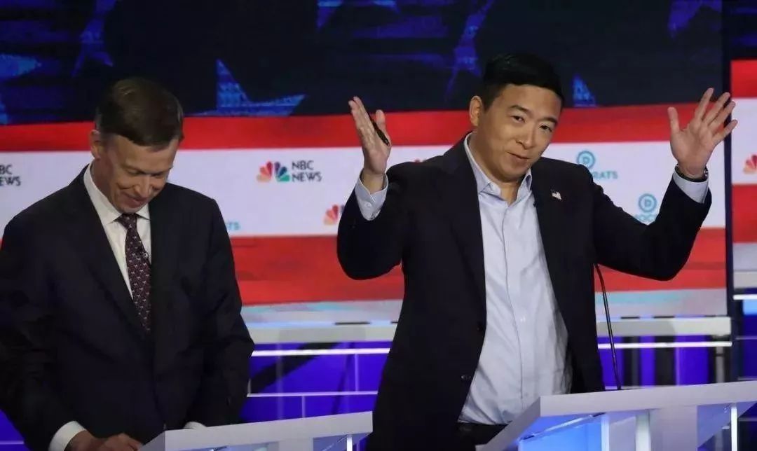 确定了杨安泽进第三轮向华人当总统又进一步