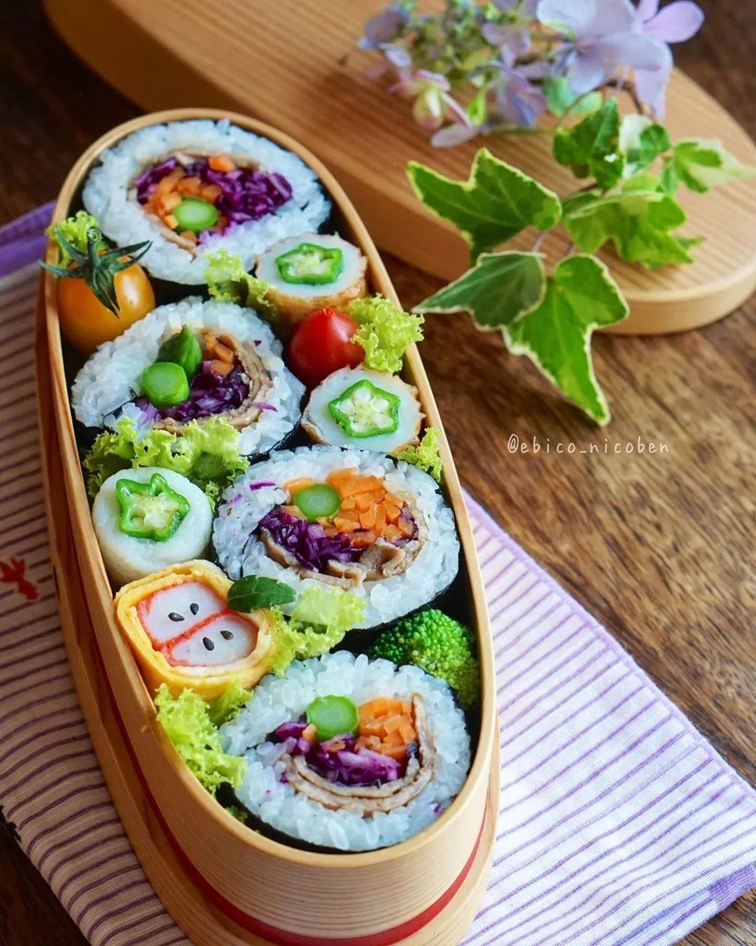 不仅仅是便当,家中的餐桌料理ebico也十分用心,除了"看起