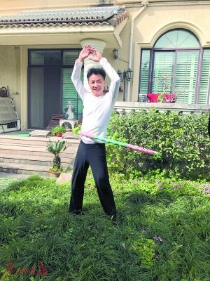 70岁的年龄20岁的状态上海冻龄爷爷胡海教你如何逆生