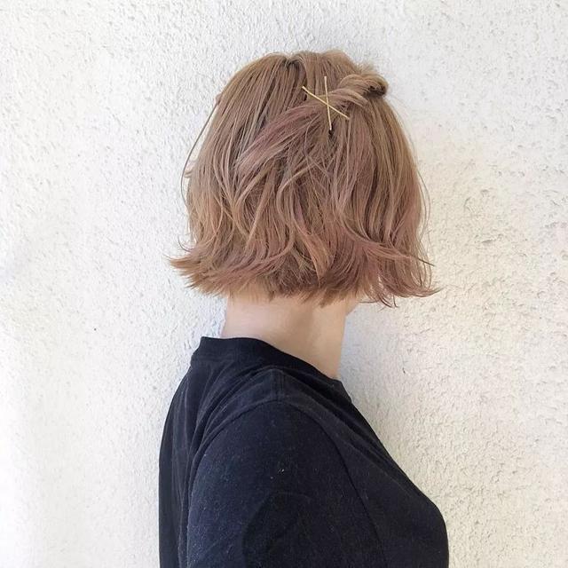 一周不重样短发女生必备的人气编发look