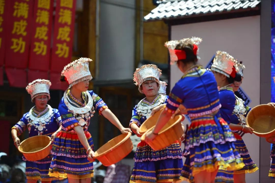 广西龙胜:苗乡举办"跳香节"