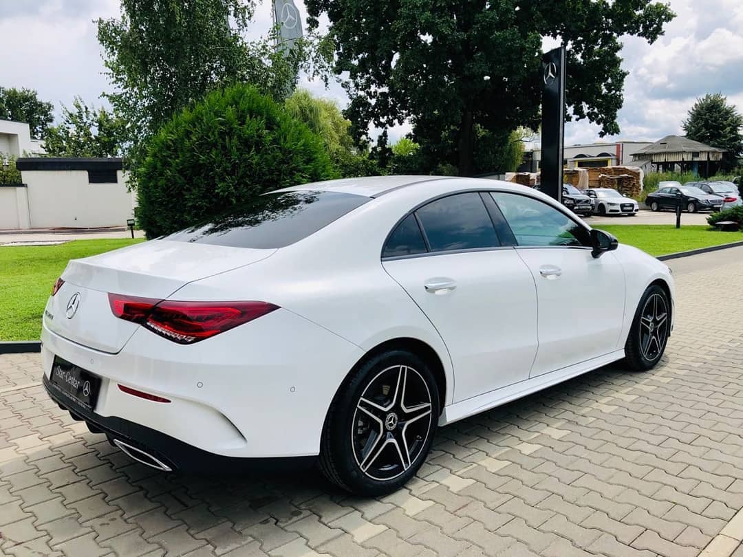 白色的大气感全新奔驰cla级海外实车到店