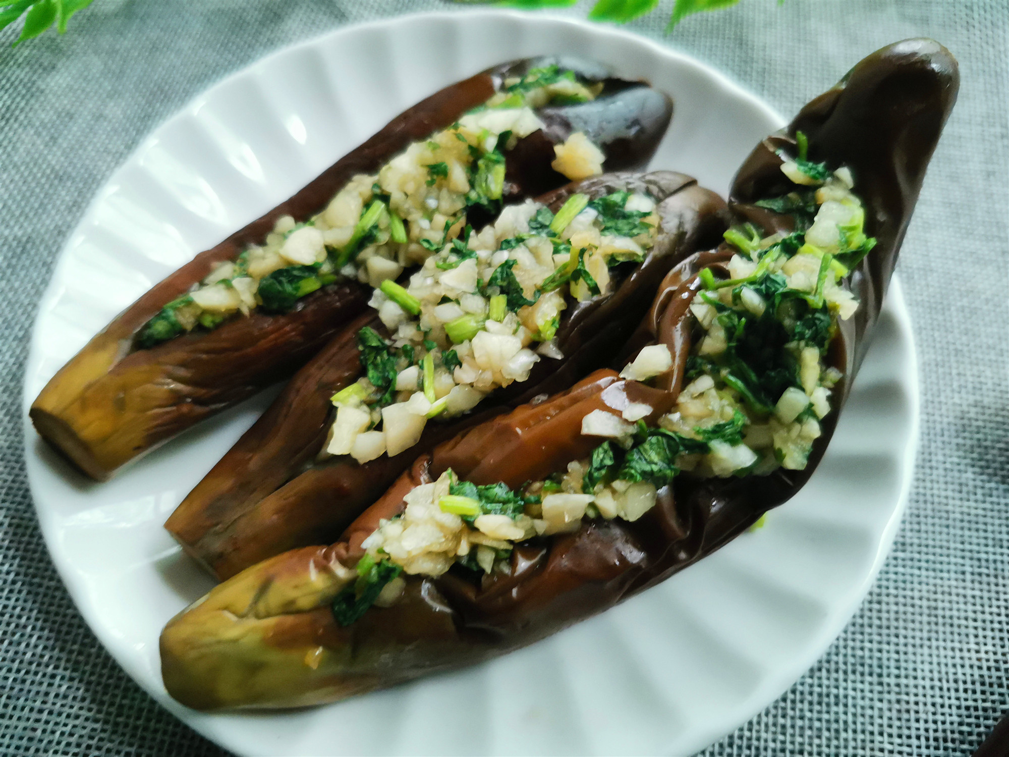 秋天腌蒜茄子,教你东北做法,从小吃到大,好吃下饭,一天就能吃