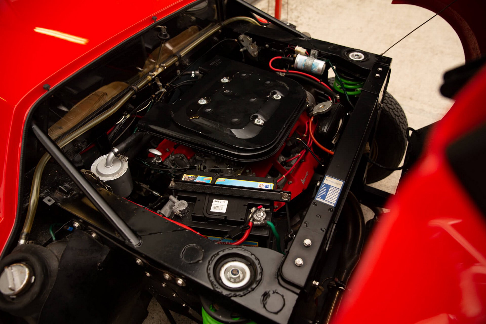 罕见车辆蓝旗亚stratos仍然看起来很运动很特别