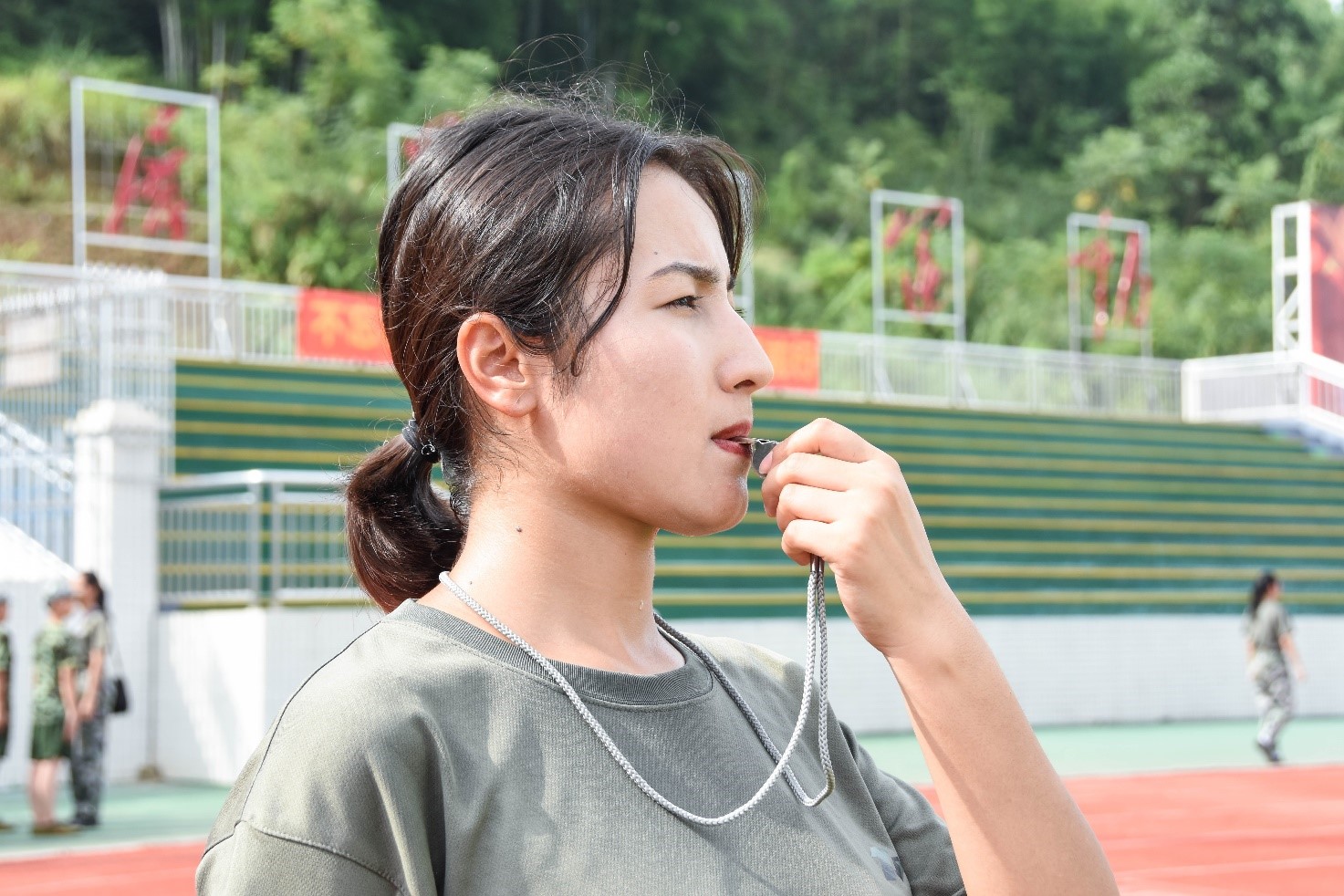 广东大学生三下乡让沙漠之花在粤西绽放