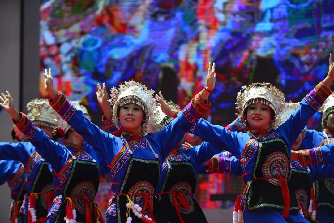 广西龙胜:苗乡举办"跳香节"