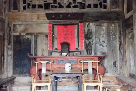 全国仅此一栋恩施杨大爷祖上老屋竟是明代金丝楠木