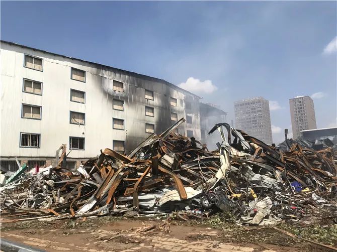扎心小板桥物资交易市场火灾前后对比图商户损失惨重