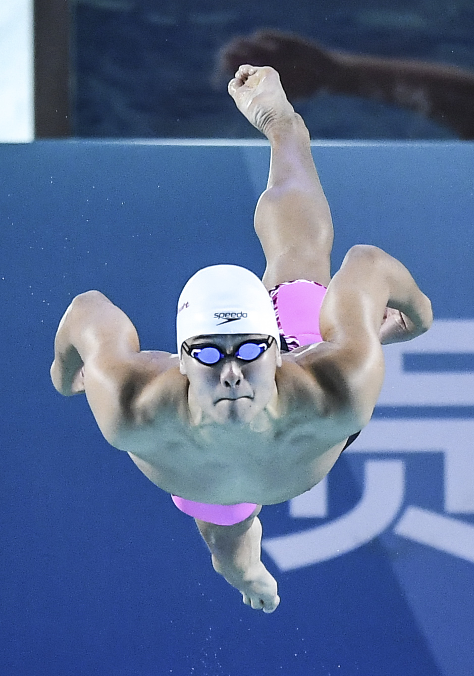 游泳——体校甲组男子50米蝶泳决赛赛况