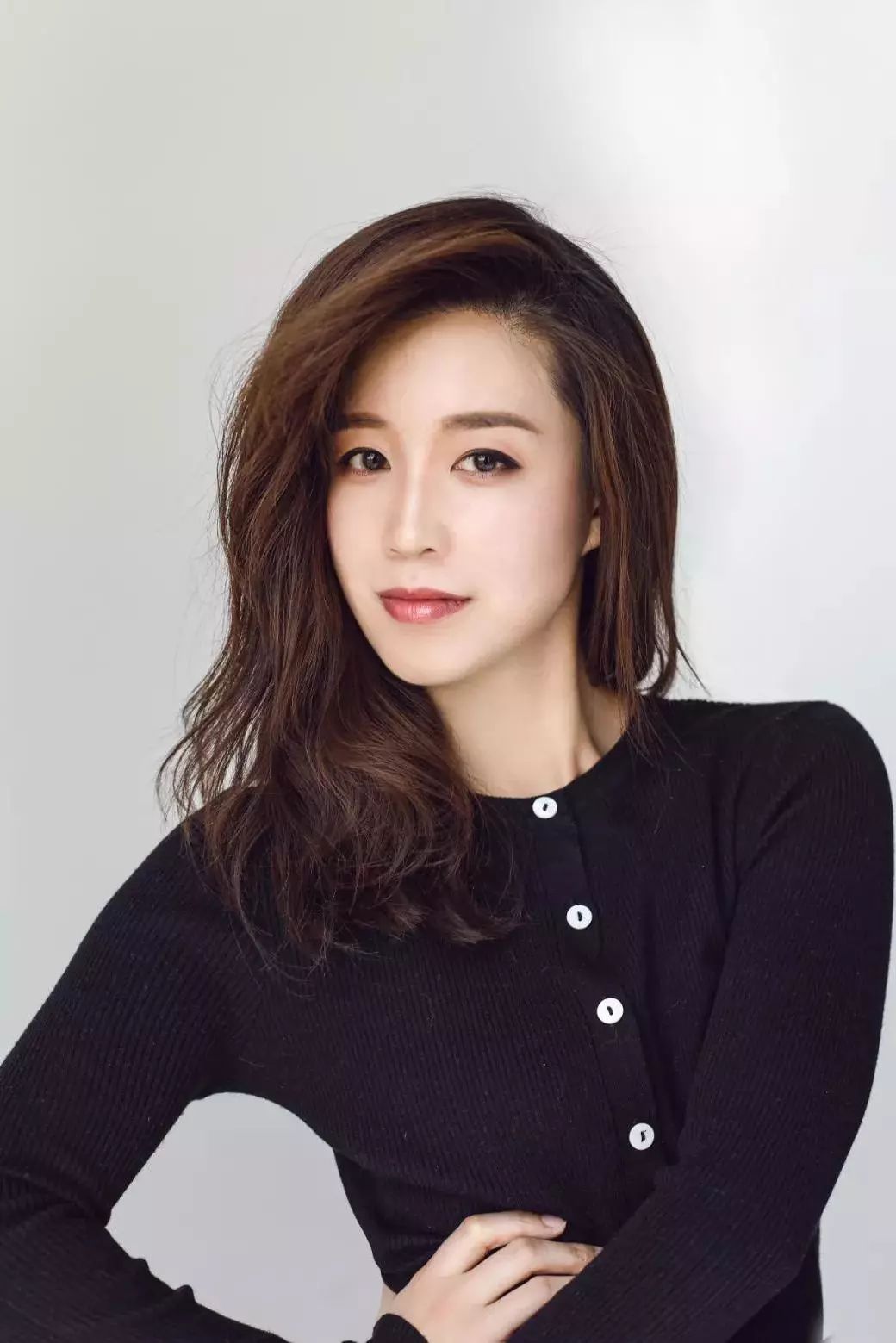 相声丨吴宁越跨界说相声美女主播团主持砚家班五周年相声大会亮点多多