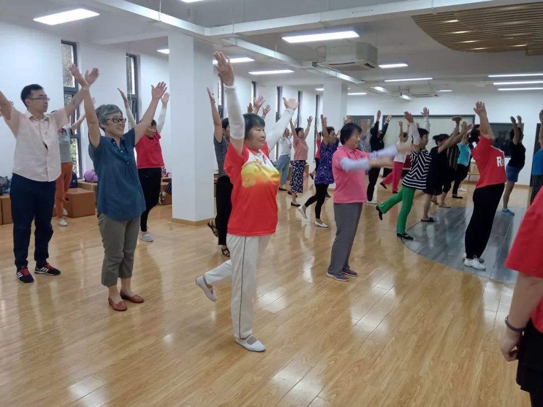 【动态】动起来,第九套广播体操培训开始啦!_健身
