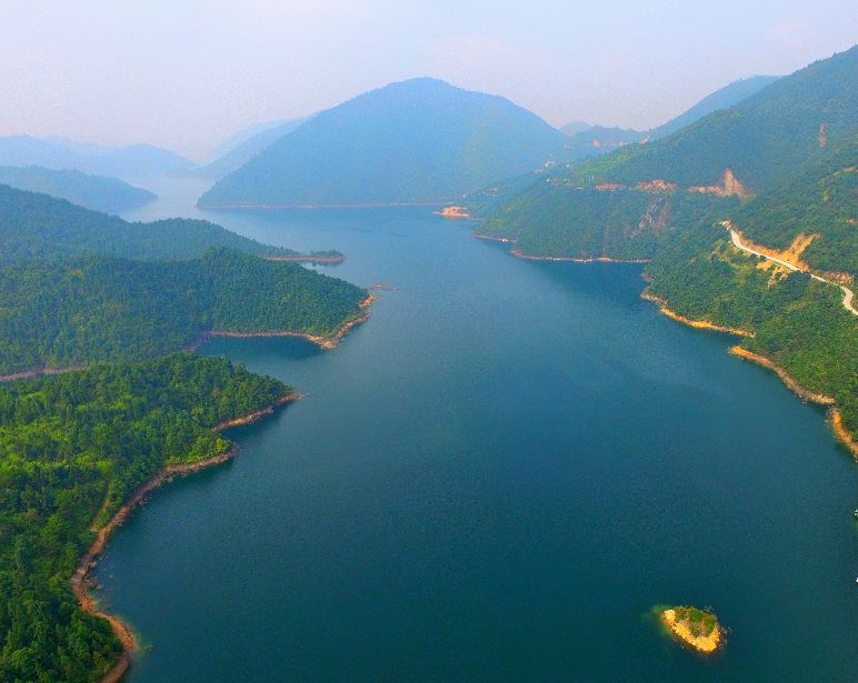 株洲日报开社会资本参与公益项目建设先河2004年全国第一座法人招标的