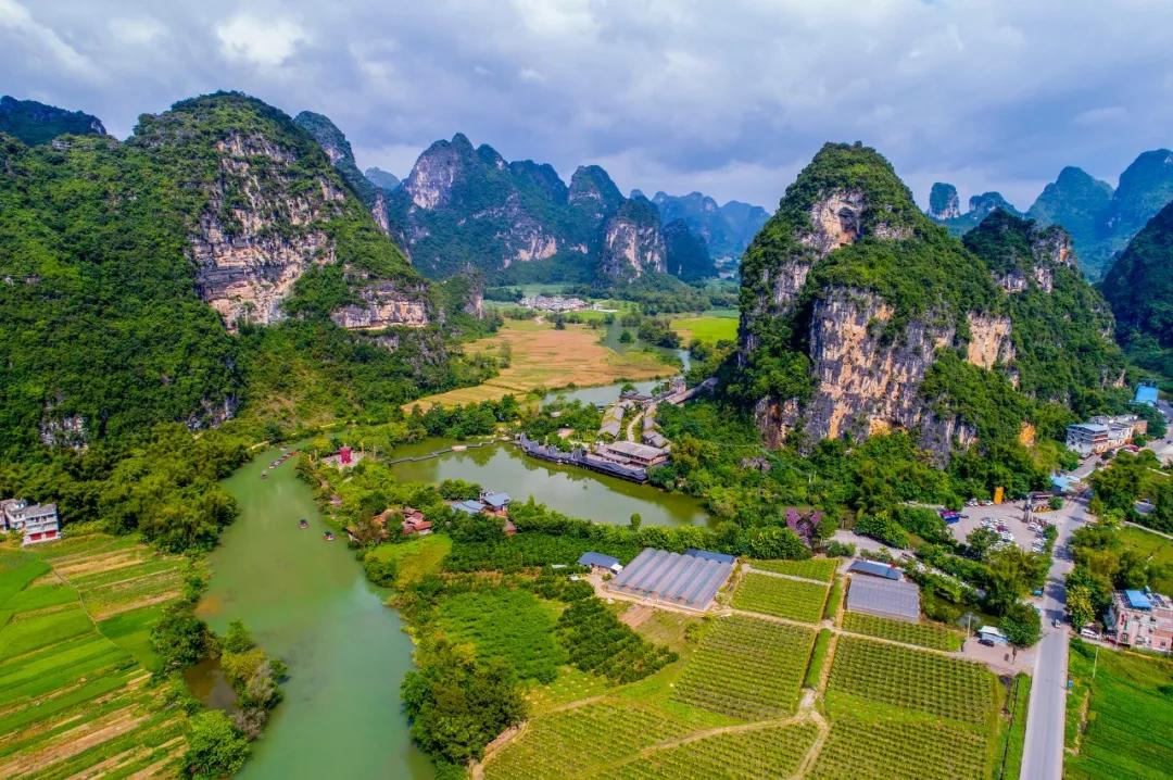 广西的山水通通甲天下