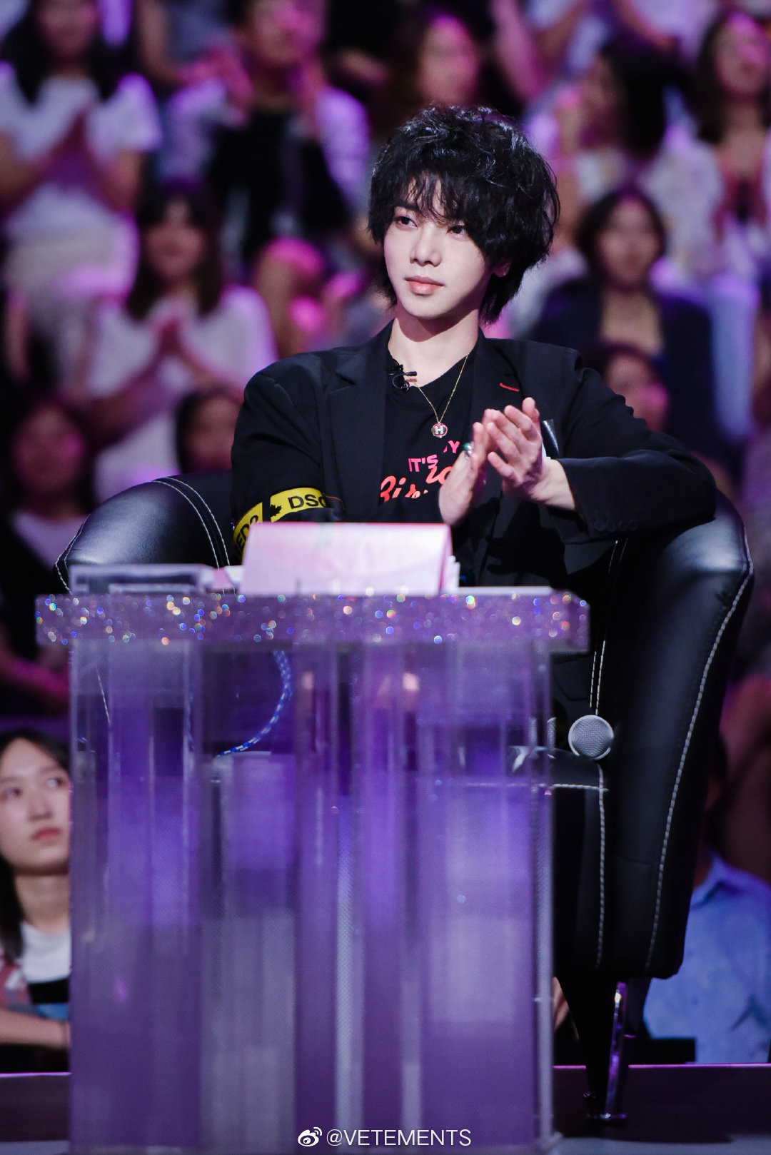 《明日之子3》九大厂牌诞生夜现场照更新:华晨宇耀眼时尚回顾