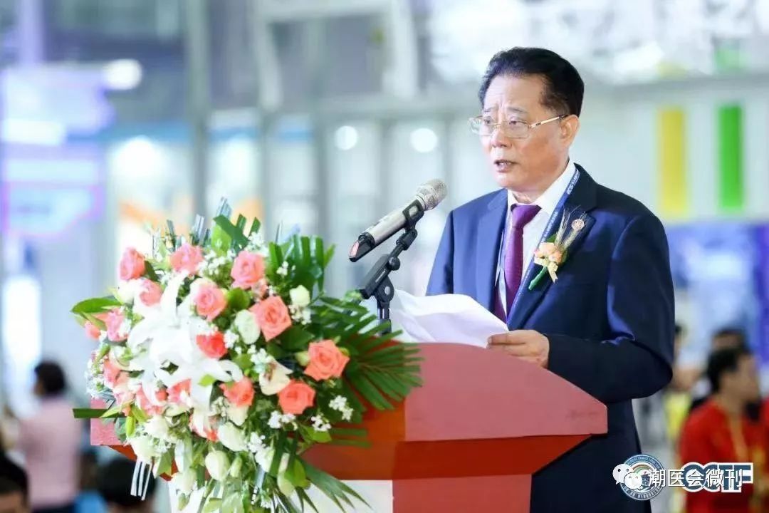 领导致辞中共潮州市委书记李雅林(左二),深圳市潮汕商会会长,深圳市