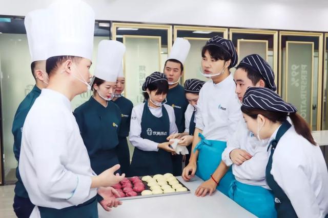 重庆优美西点慢城烘焙技术交流暨新品发布会圆满成功