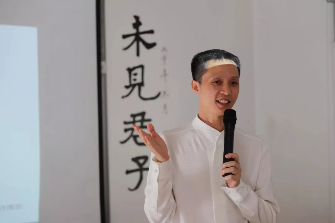 秦宗臻老师刘海燕女士向玉兰女士雄村镇领导 汪邦华先生监院 周知一