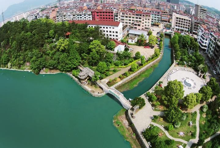 满堂红永康11个镇全部通过小城镇整治验收