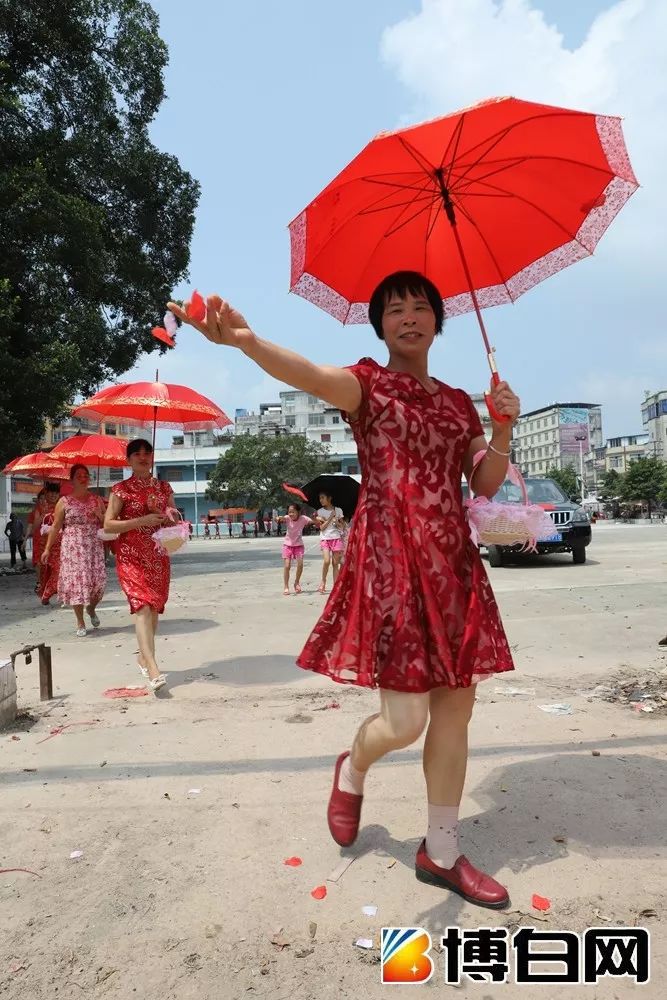 竟然第二届了!博白这群外嫁女又集体回娘家啦