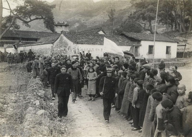 1949年1月,蒋氏父子最后一次回老家奉化溪口