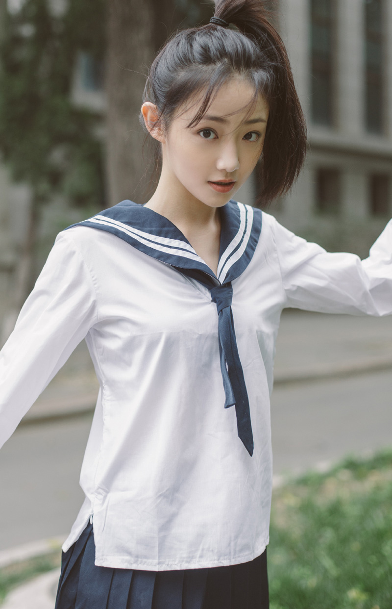 吴佳怡水手服清纯可爱活泼迷人好似邻家小妹