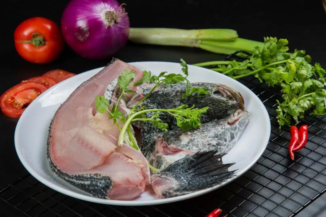 舌尖震撼【黔渝厨坊·五秒涮生鱼】99元抢双人套餐,你这个夏天的吃鱼