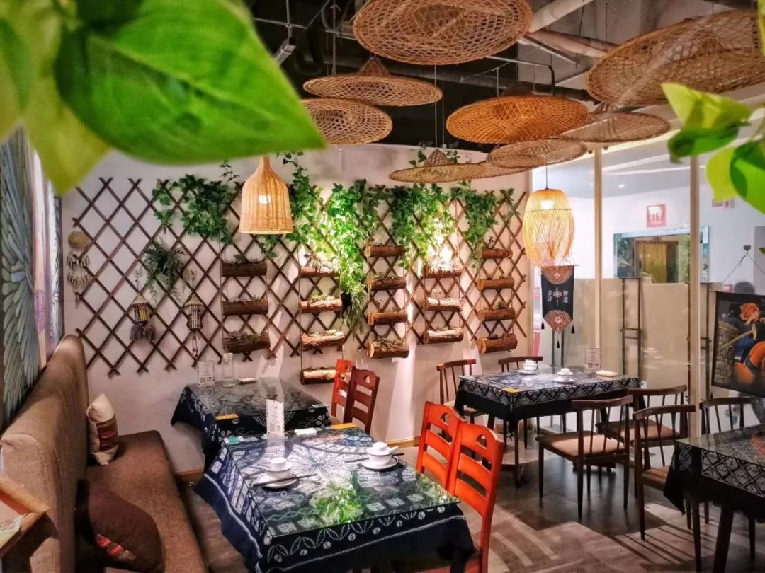 云山里云南菜舌尖力荐仅99元34人餐西双版纳罗非鱼傣味香草排骨