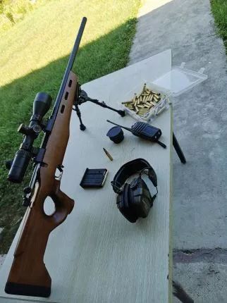 体验猎枪实弹射击专业教练指导,提供靶位,飞碟,让你一次过够实弹射击