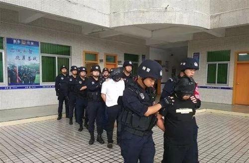 查获小卡片超10000张惠州惠阳公安无死角扫黄