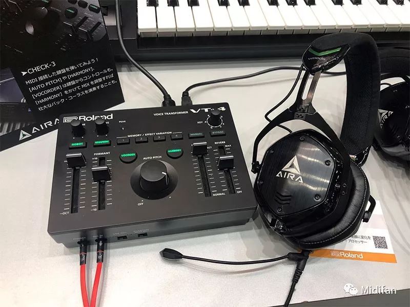 来看看这款变声器rolandvt4人声效果器
