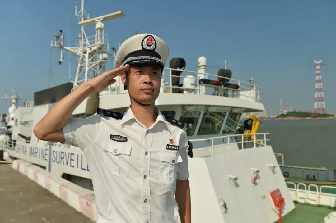中国海警夏季服装图片
