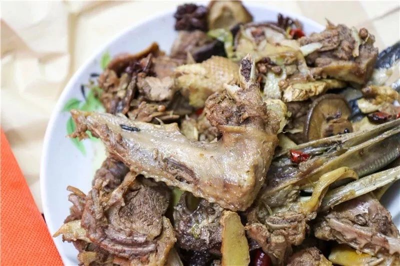 今天,南宁全城屠鸭!鸭子身价涨至28元/斤,你家今天吃鸭吗?_友仔