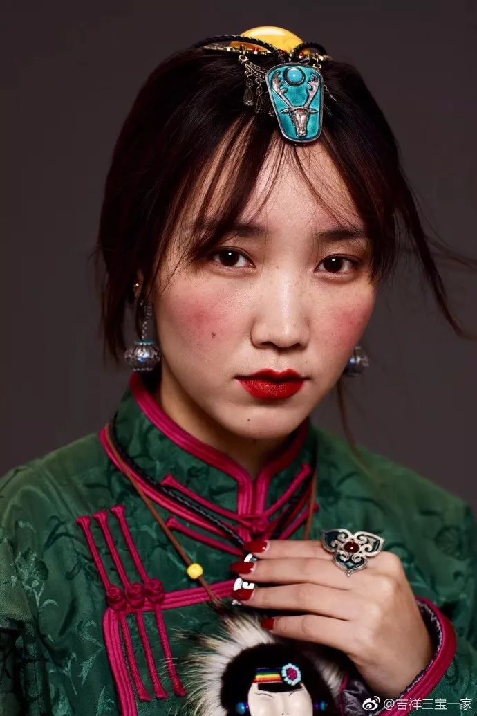 今日头条25岁的英格玛变身大美女妈妈比女儿还美妹妹更是颜质逆天