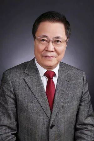 同仁眼科专家王宁利重视每一毫米汞柱的眼压下降