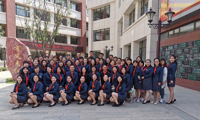 万柏林区凤凰双语小学好不好？2019一周岁了