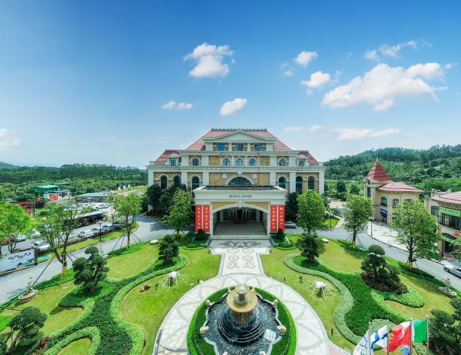 恒大泉都送福利啦一票畅玩花海泉水乐园五国温泉小镇住豪华别墅