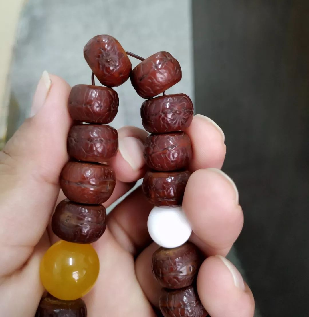 盘了1年的金刚5年的核桃8年的橄榄核包浆到底有多美最美包浆2