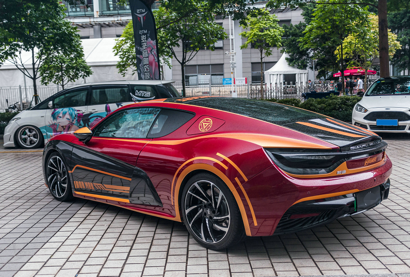 钢铁侠涂装的"痛车",价值69万,但更痛的是半年只卖72辆!