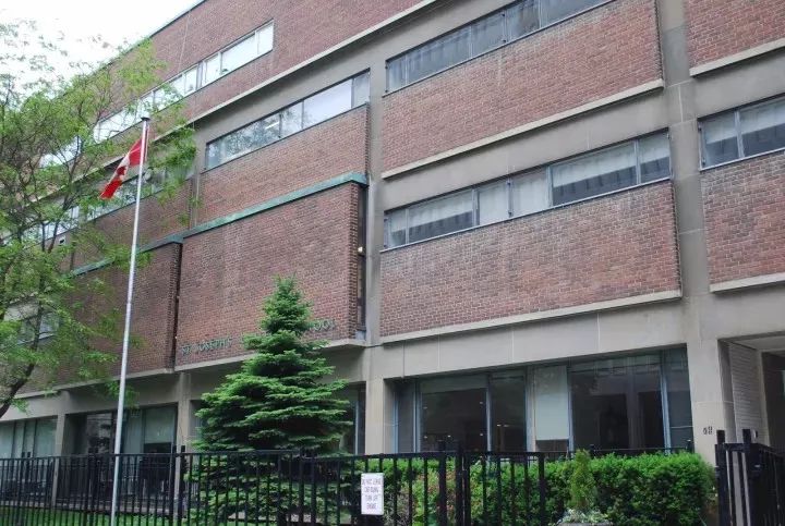 tcdsb-圣约瑟夫学院中学介绍