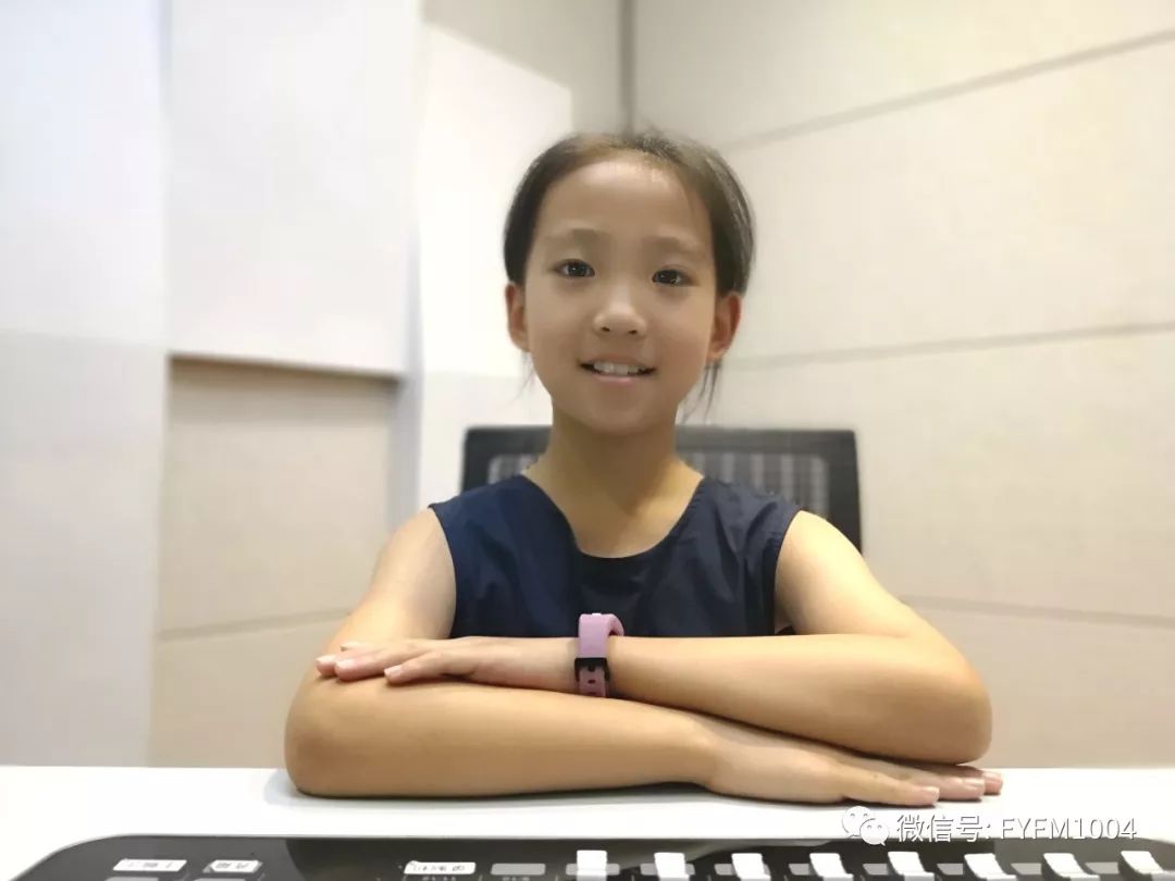黄宇涵(富春四小)大家好,我是五水共治公益小主播黄宇涵,来自富春四小