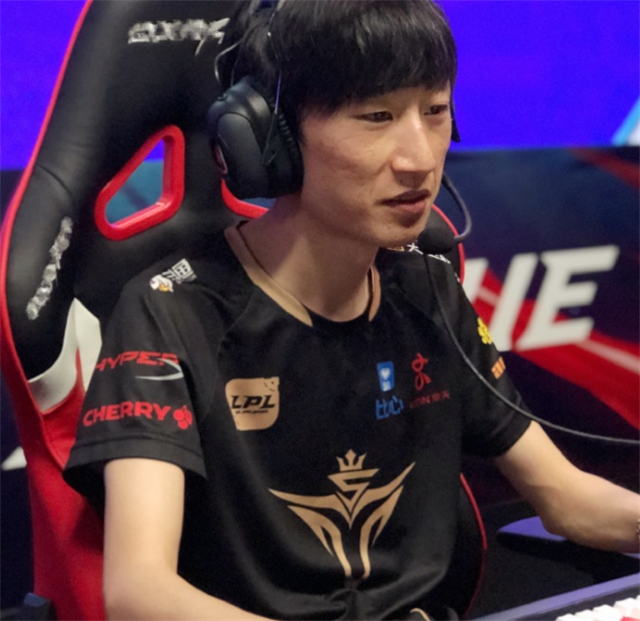 otto刚复出就退役了v5发布道歉公告粉丝白高兴了